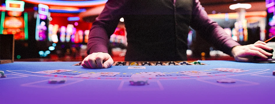 As principais decisões do Blackjack online entre pedir e manter cartas