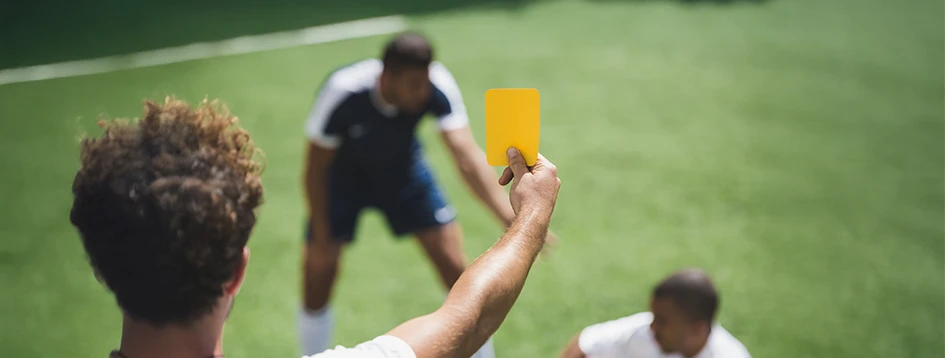 Como Apostar em Cartões Amarelos e Expulsões?